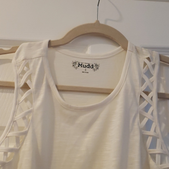 Tank Top - Picture 2 of 4